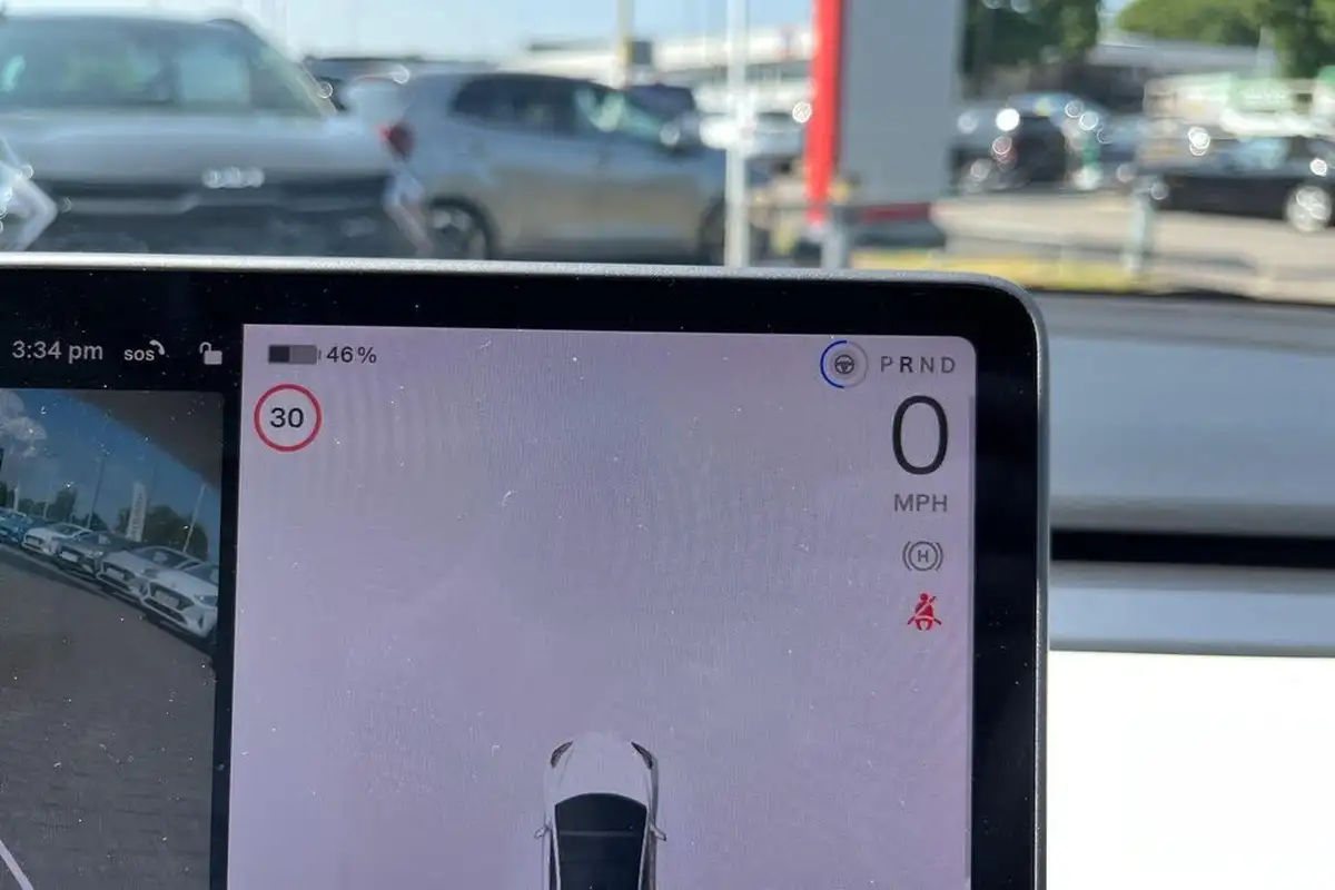 2020-tesla-model-3-e-performance-big-28