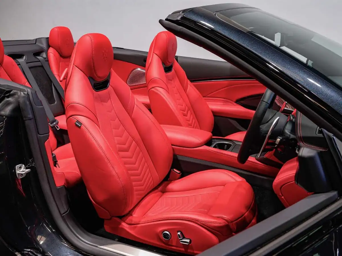 2024-maserati-grancabrio-30-trofeo-big-9