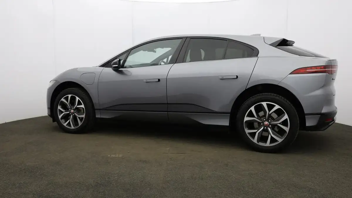 2022-jaguar-i-pace-ev400-hse-black-big-70