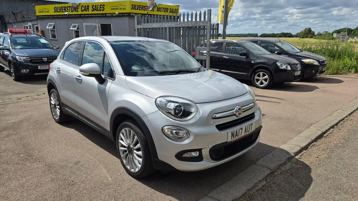 2017-fiat-500x-16-e-torq-lounge-big-35