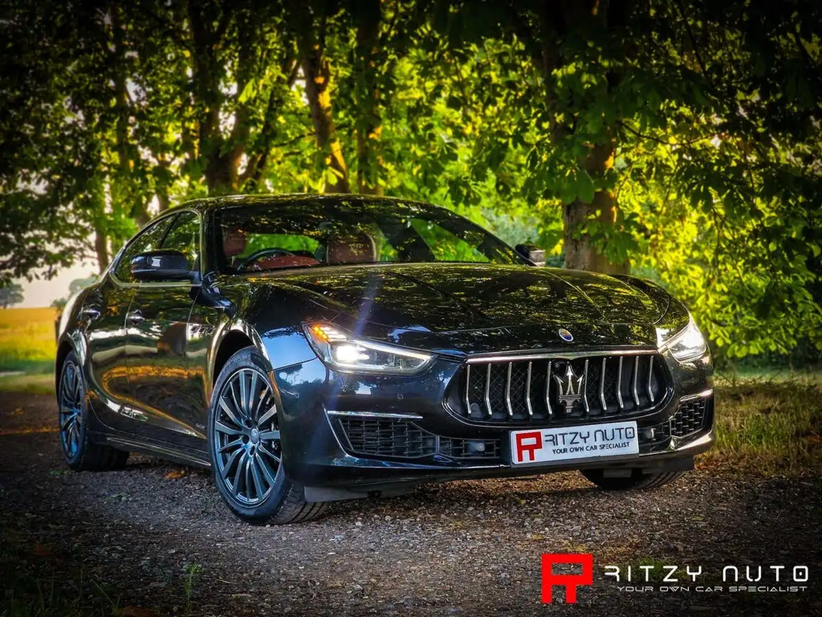 2017-maserati-ghibli-30-s-granlusso-ss-big-46