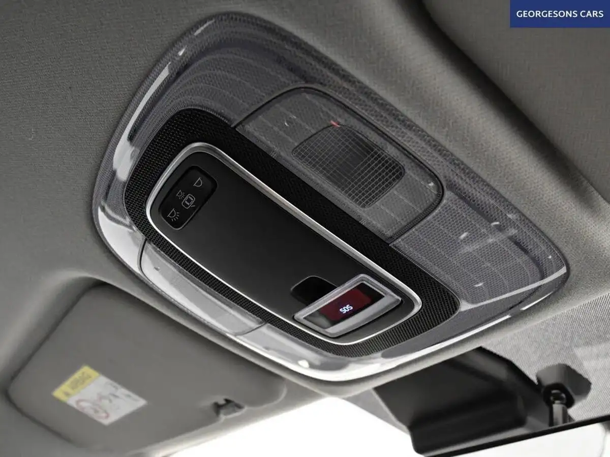 2022-hyundai-i20-10-t-gdi-se-connect-eclutch-imt-big-36
