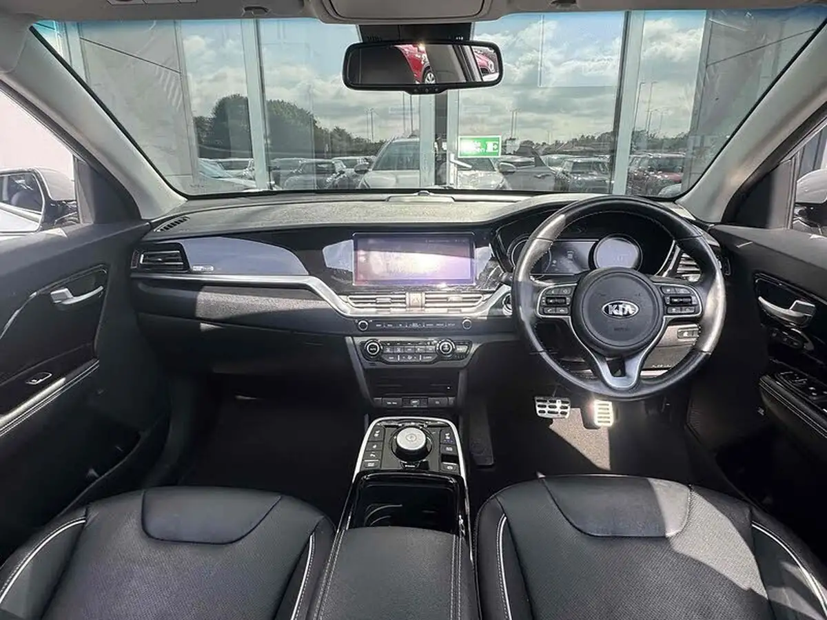 2021-kia-e-niro-ev-4-big-3