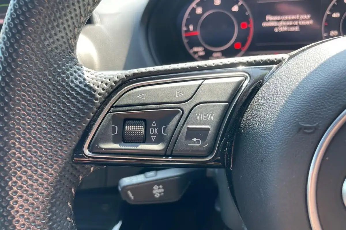 2019-audi-q2-16-30-tdi-black-edition-big-37