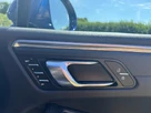 2023-porsche-macan-20-small-18