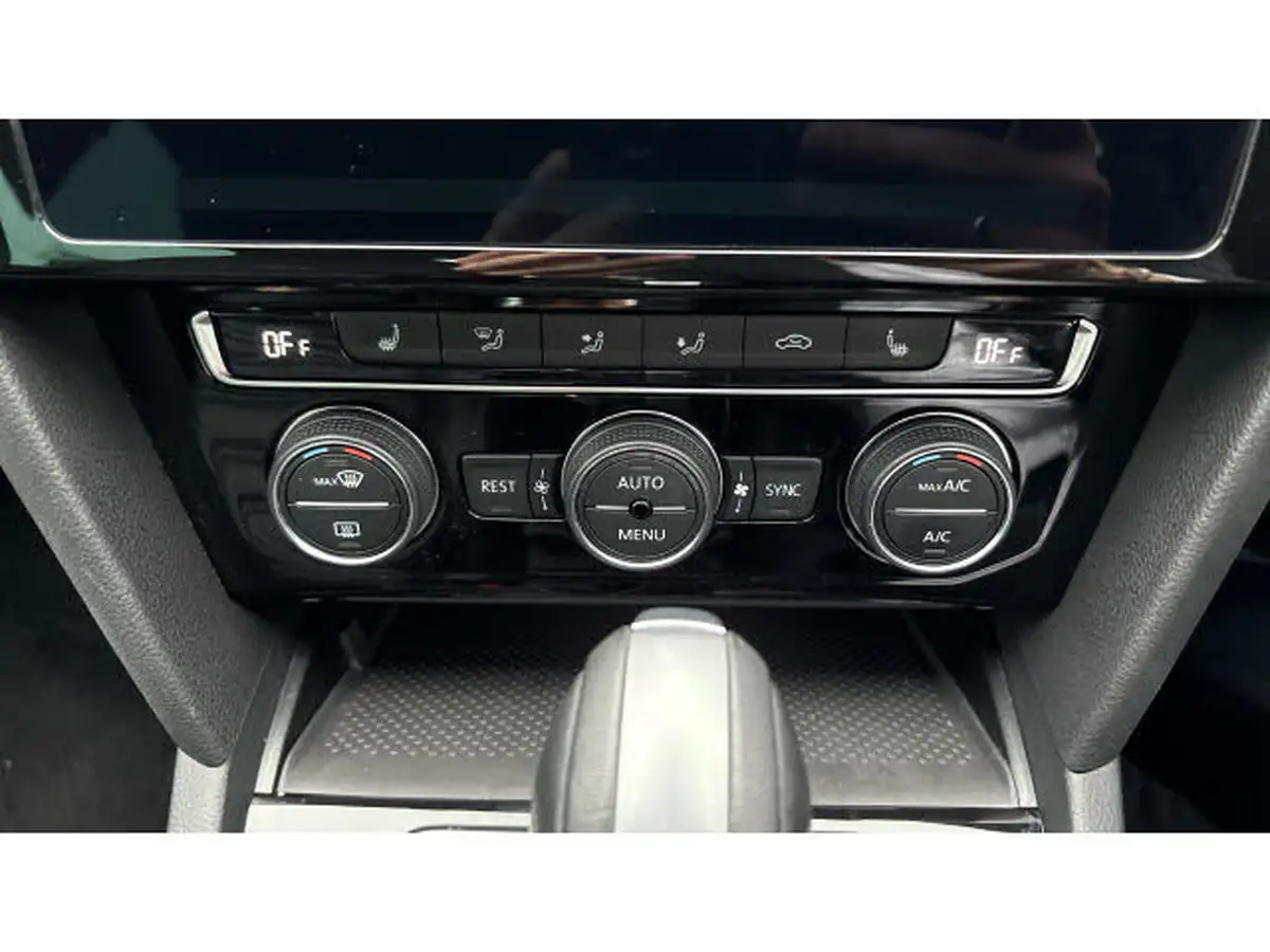 2020-volkswagen-passat-15-tsi-r-line-saloon-4d-dsg-big-12