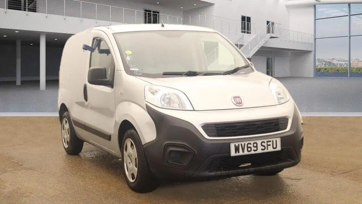 2019-fiat-fiorino-14-cargo-tecnico-8v-75-eu6dt-big-0