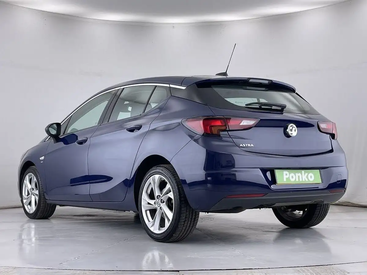 2018-vauxhall-astra-14i-sri-hatchback-big-2