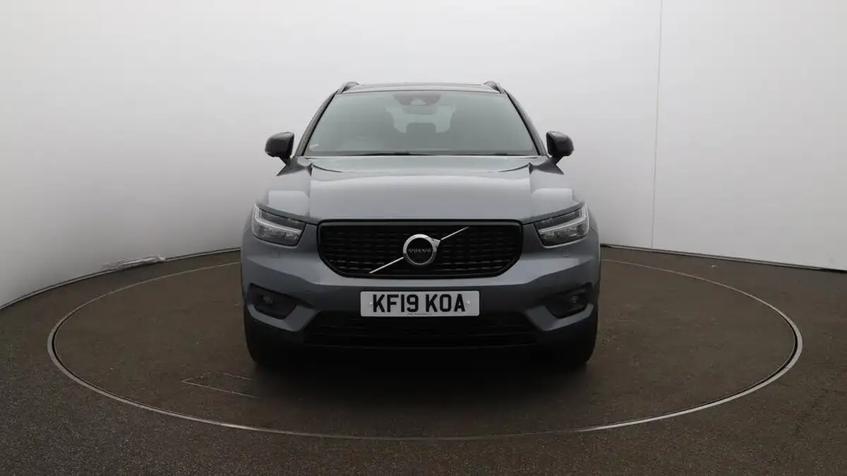 2019-volvo-xc40-20td-d3-r-design-pro-awd-geartronic-big-42