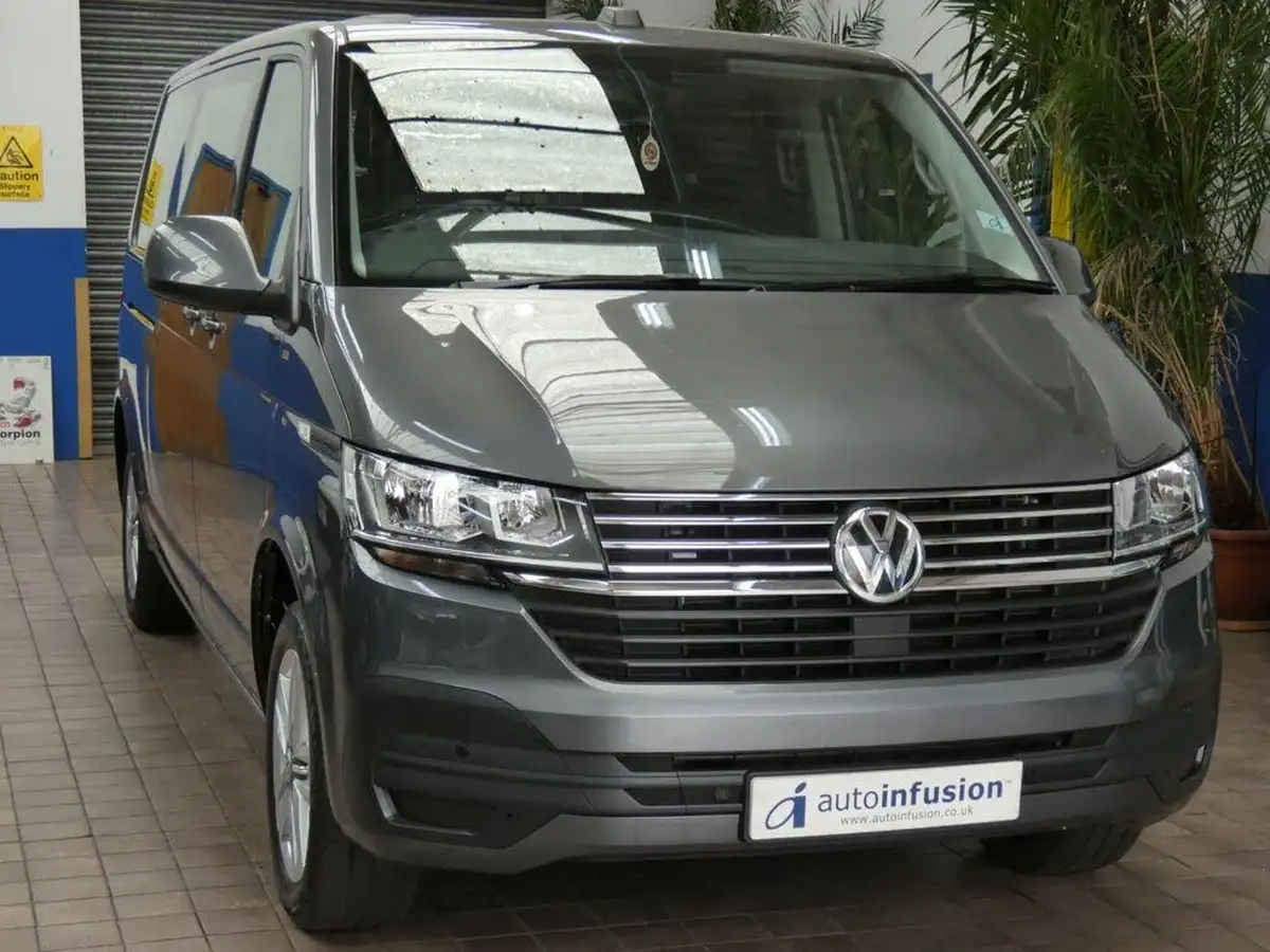 2021-volkswagen-transporter-shuttle-20tdi-t32-se-bmt-lwb-150ps-eu6dt-e-dsg-big-8