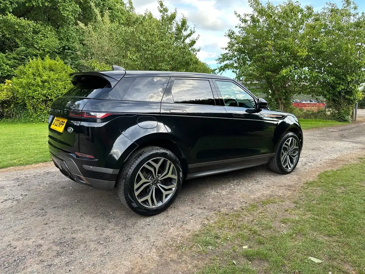2022-land-rover-range-rover-evoque-20-d200-r-dynamic-hse-big-1