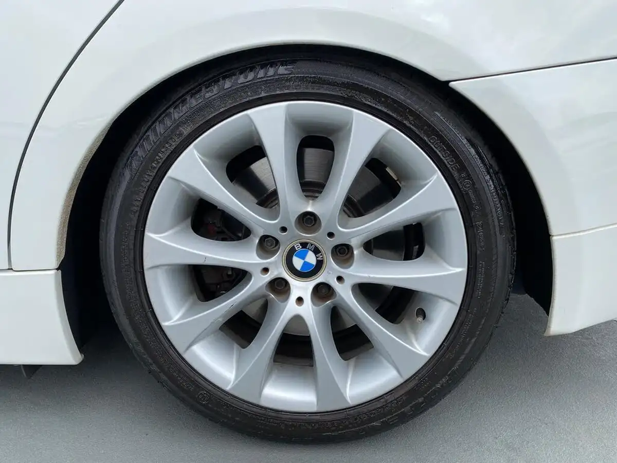2009-bmw-3-series-big-41