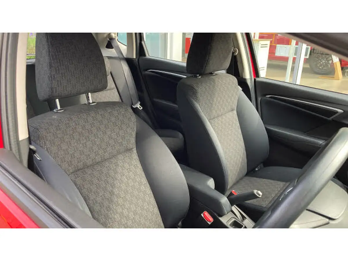 2016-honda-jazz-13-i-vtec-se-big-26