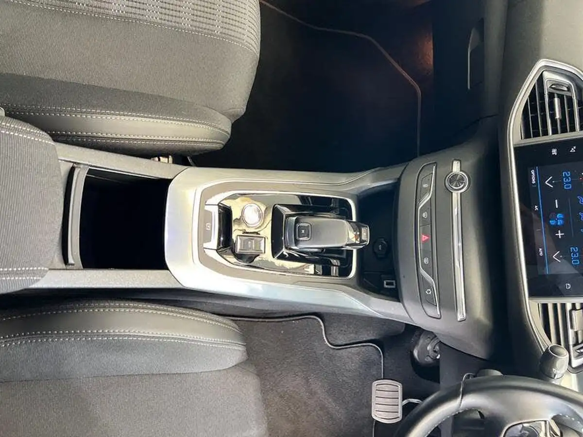 2021-peugeot-308-sw-12-puretech-allure-premium-digital-i-cockpit-estate-eat8-big-18