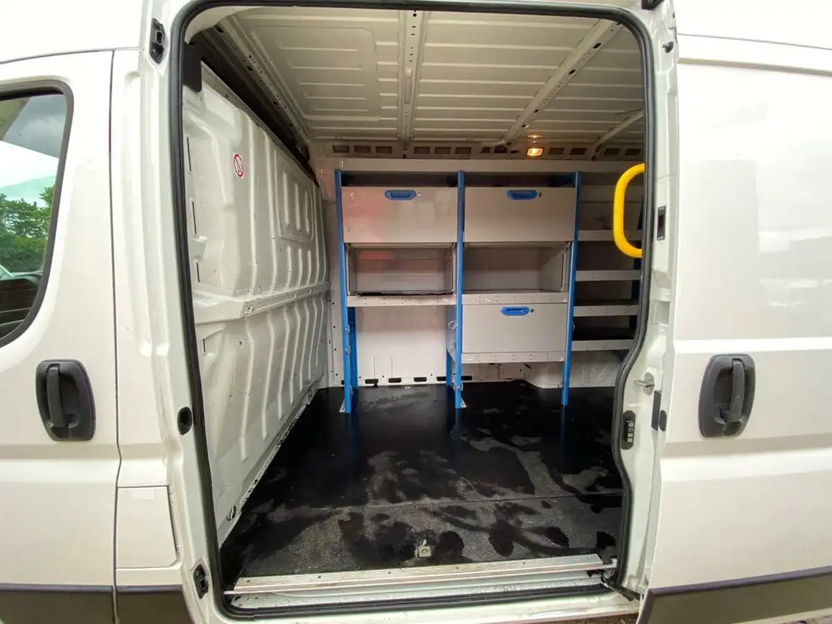 2020-peugeot-boxer-20-bluehdi-professional-335-l2h2-big-48
