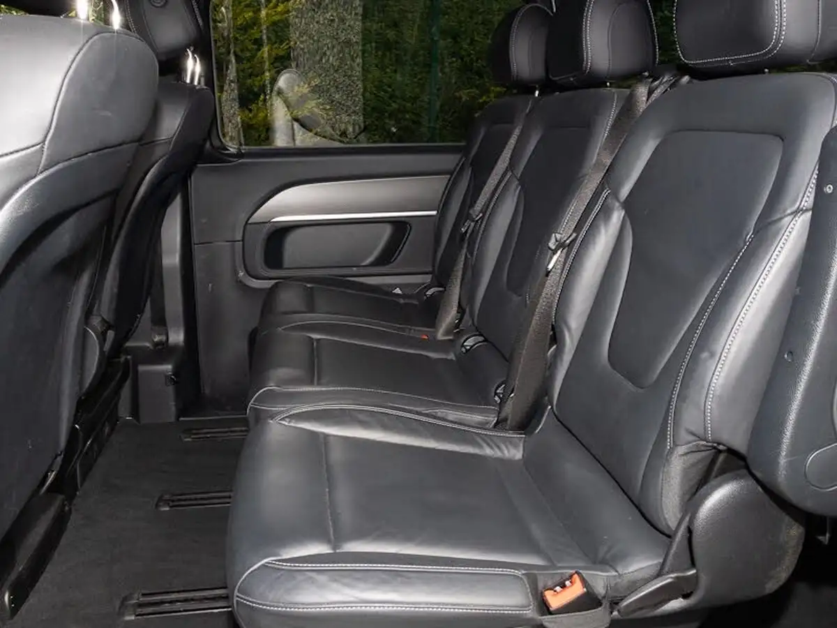 2024-mercedes-benz-v-class-20d-v220d-amg-line-extra-long-big-5