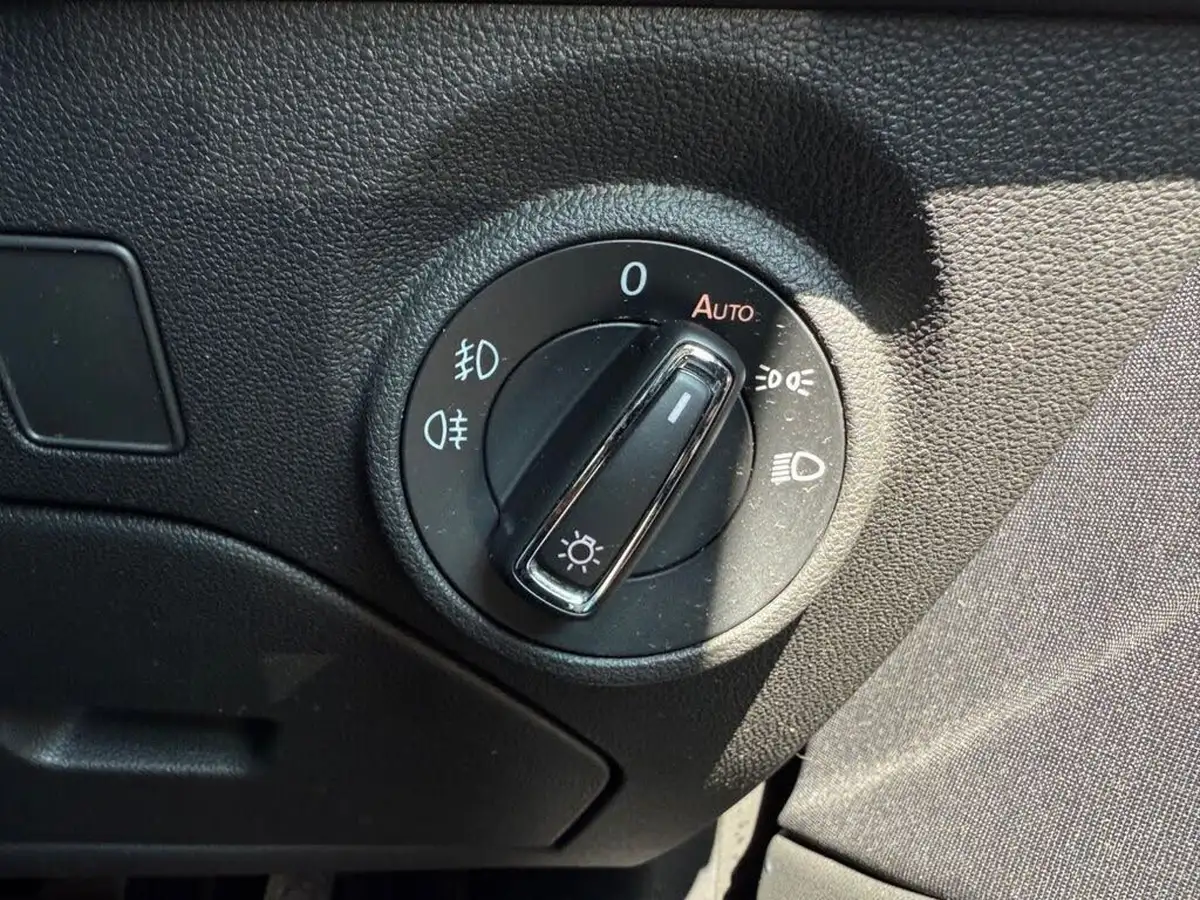 2018-seat-leon-20tdi-fr-technology-184ps-hatchback-5d-dsg-big-22