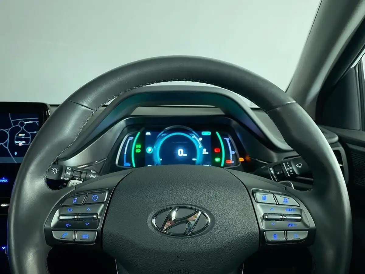 2022-hyundai-ioniq-e-premium-electric-big-21