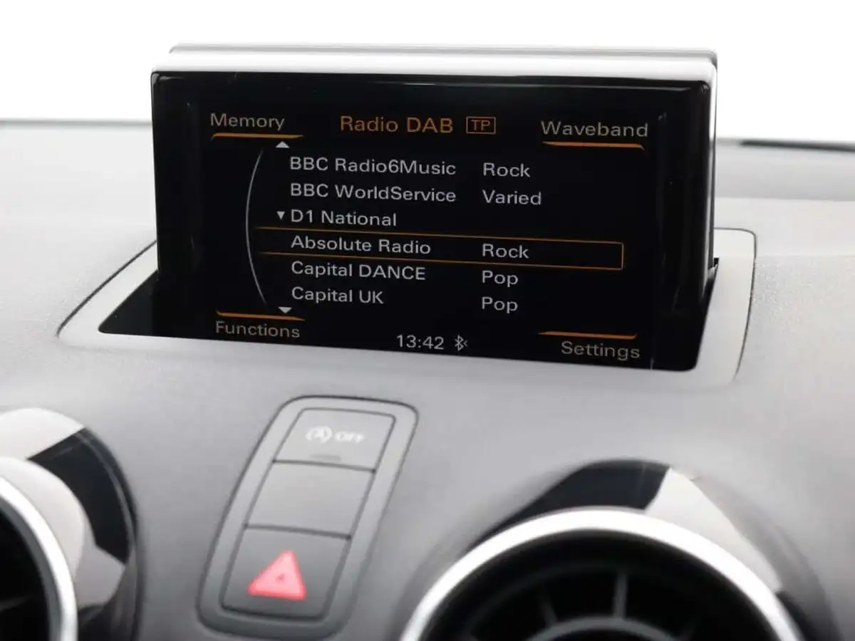 2018-audi-a1-10-tfsi-s-line-nav-sportback-5d-tronic-big-32