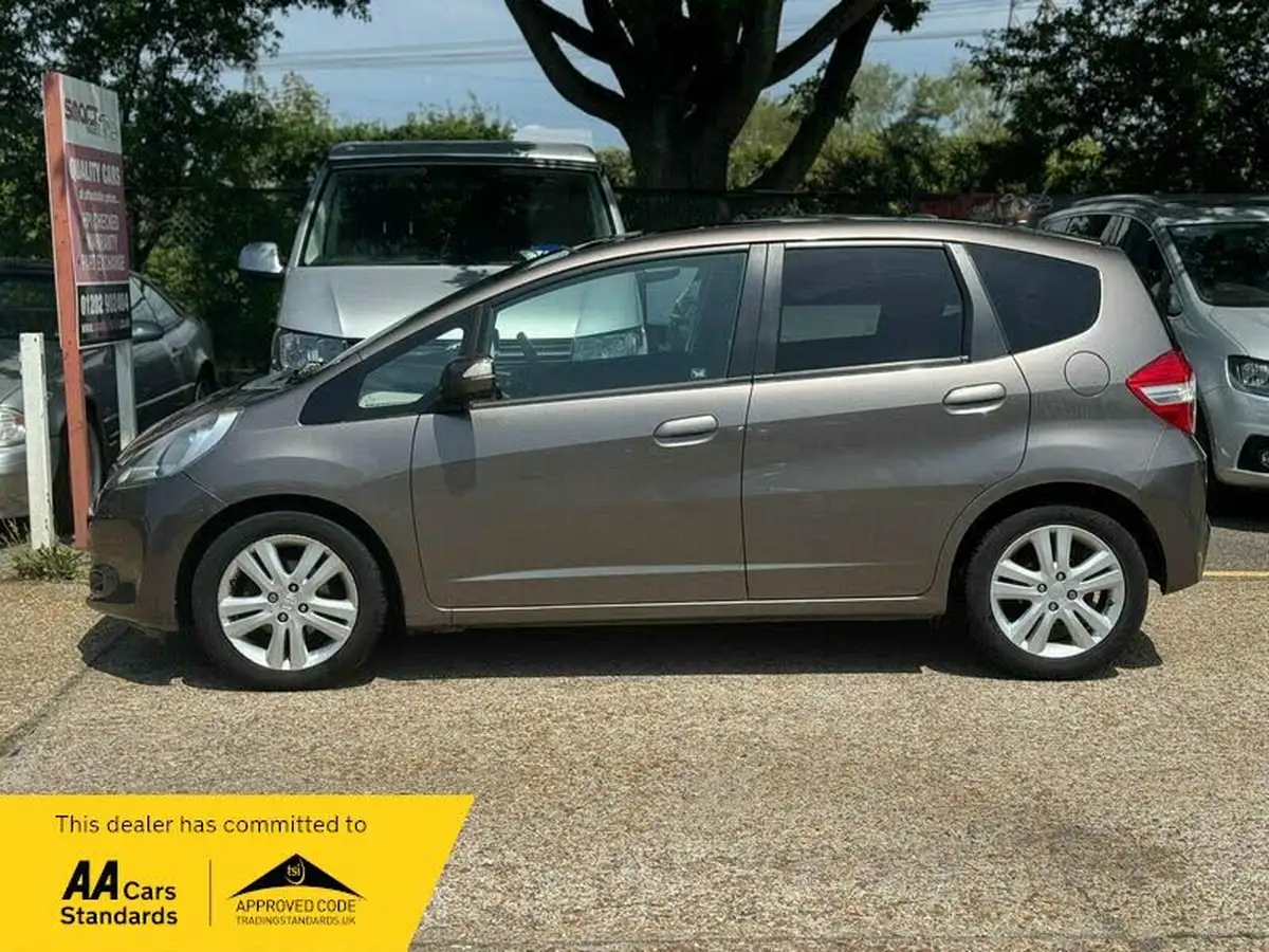 2012-honda-jazz-14-ex-cvt-big-4