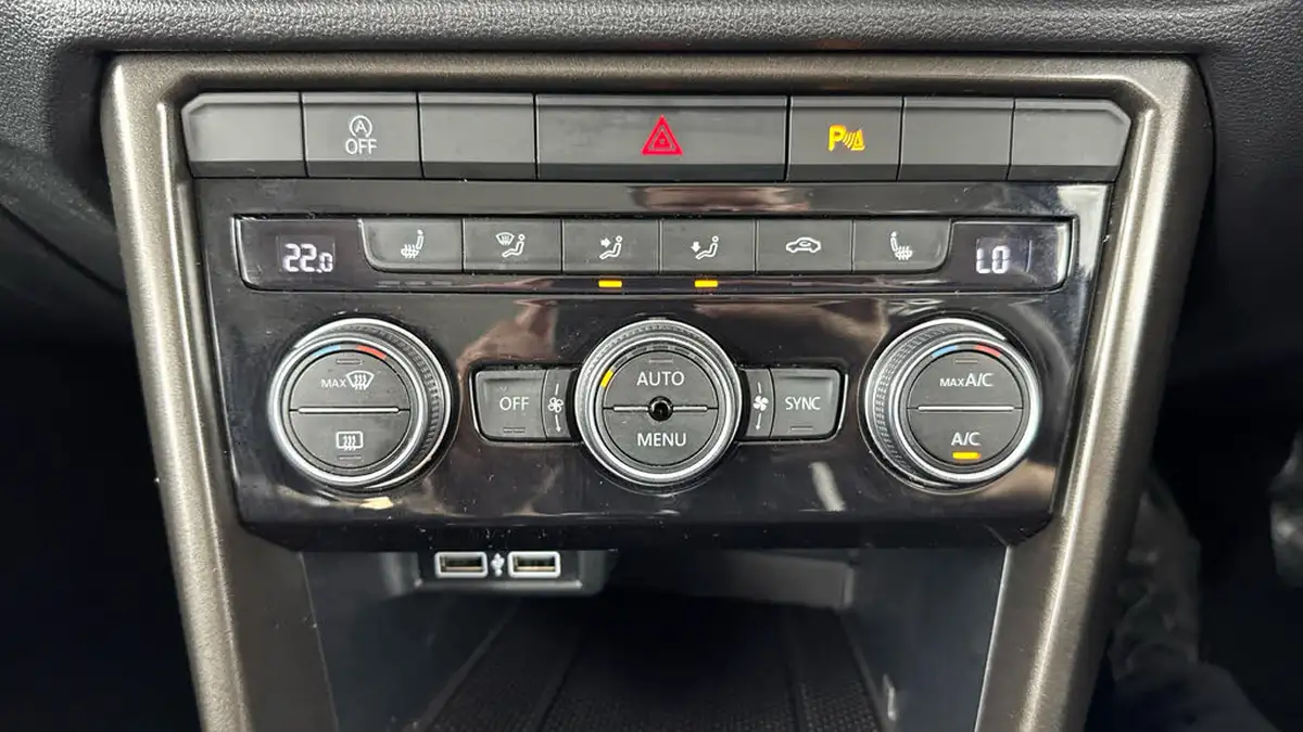 2019-volkswagen-t-roc-15-tsi-se-big-20