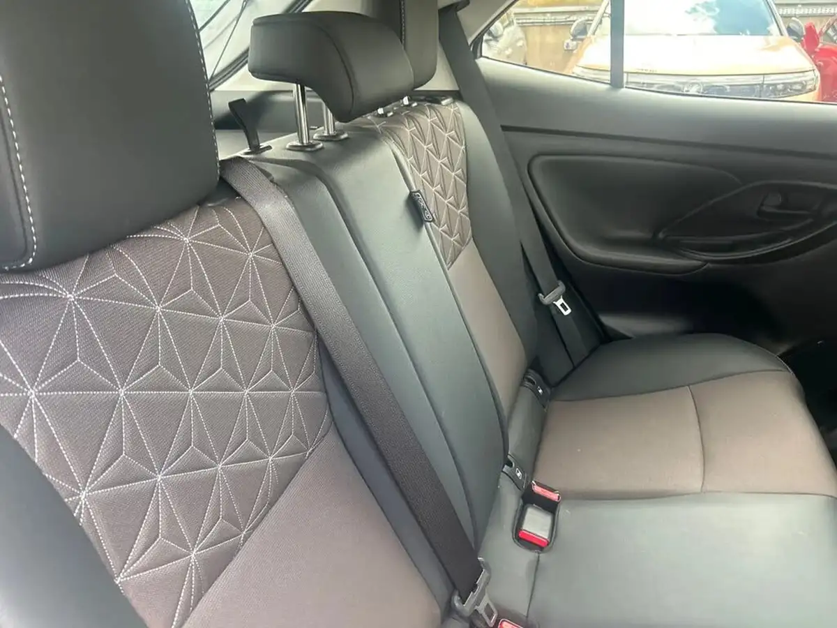 2023-toyota-yaris-cross-15-vvt-i-excel-awd-i-big-33