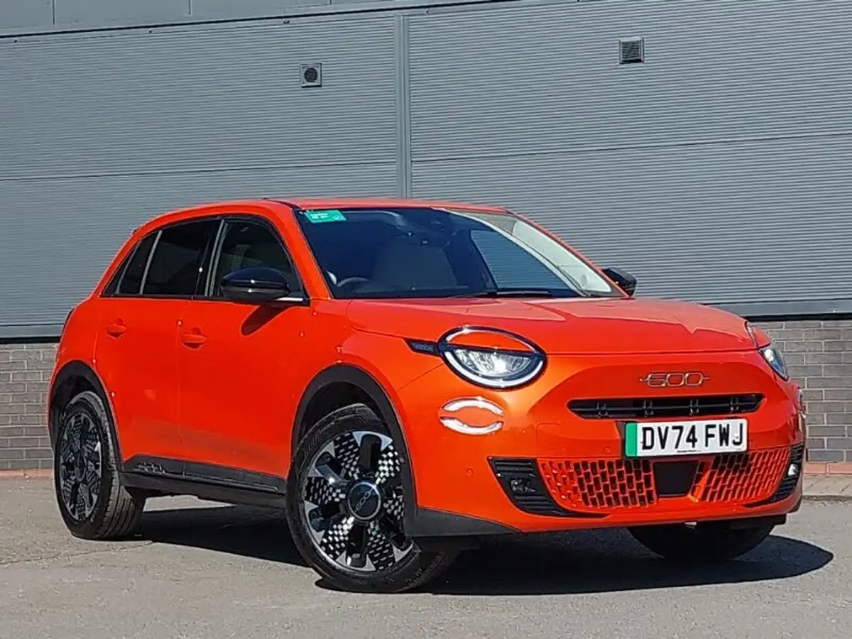 2024-fiat-600-big-0