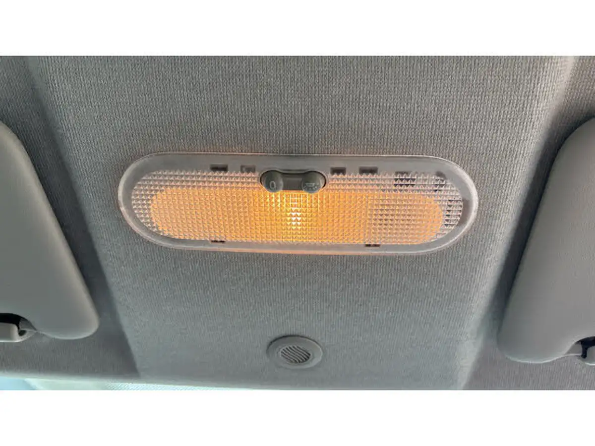 2019-dacia-sandero-10-sce-essential-big-21