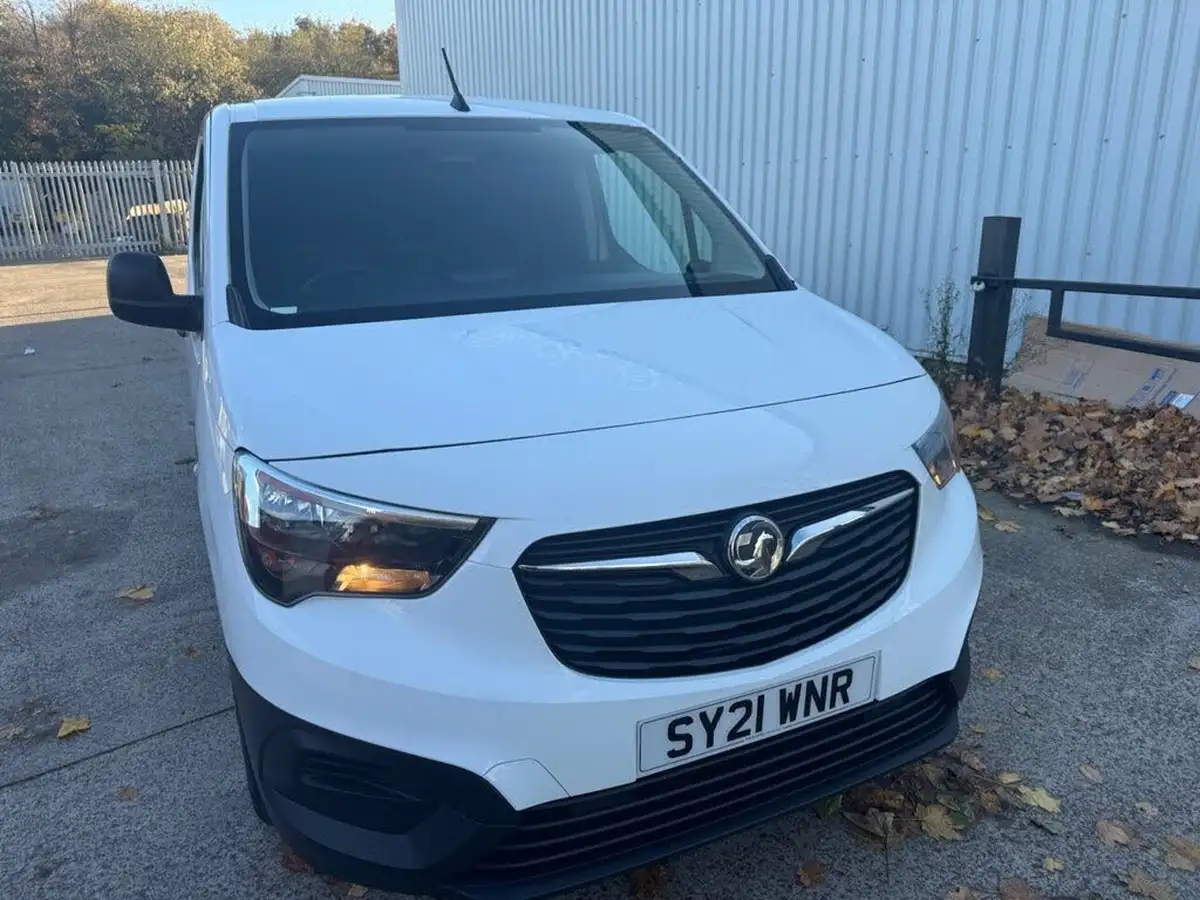 2021-vauxhall-combo-15cdti-edition-2000-100pseu6dt-big-6