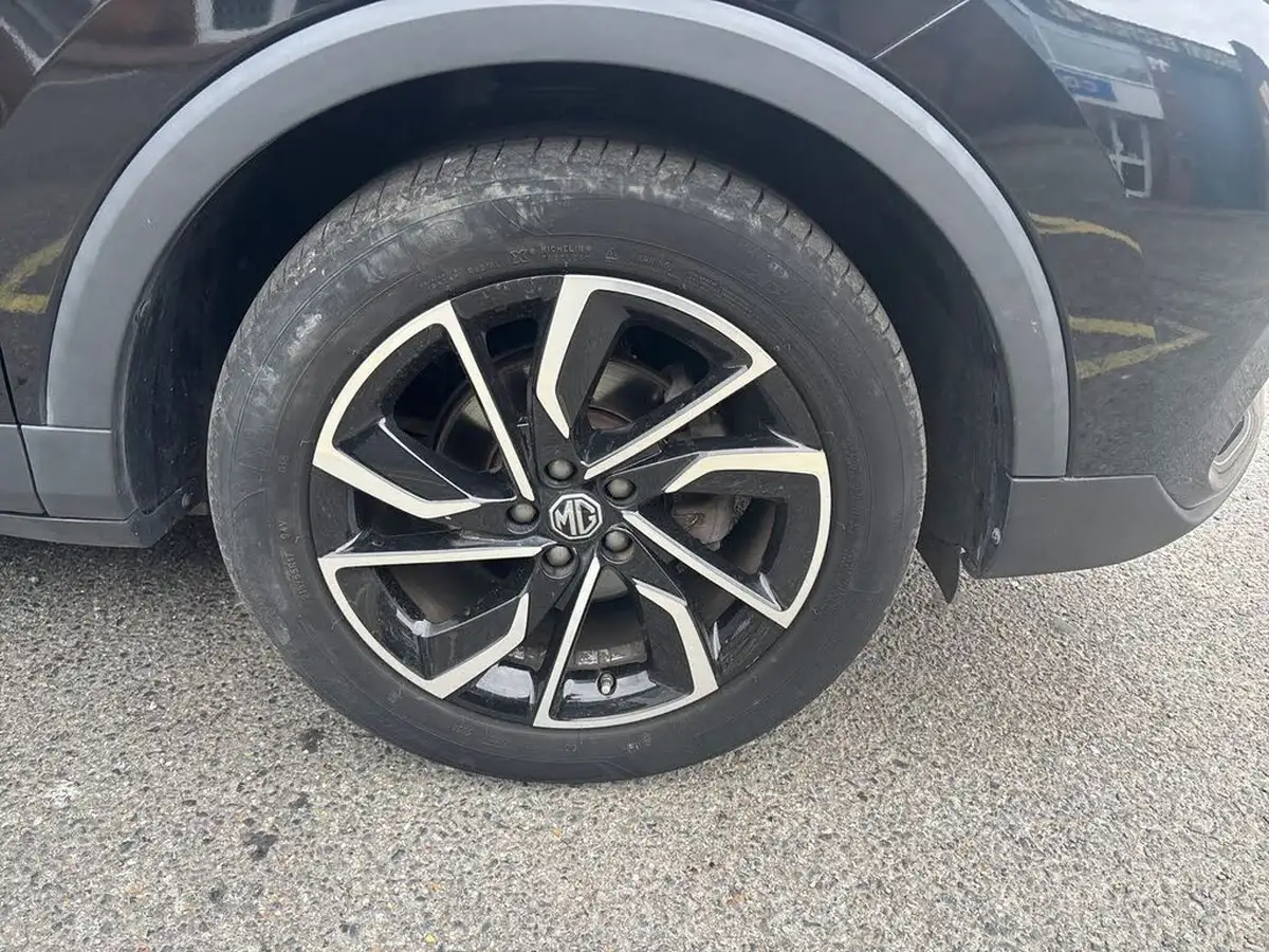 2021-mg-zs-suv-15-vti-tech-exclusive-big-8