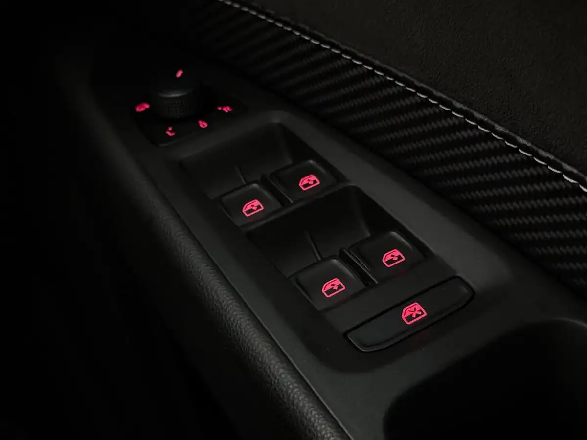 2020-seat-leon-20-tsi-cupra-290-big-39