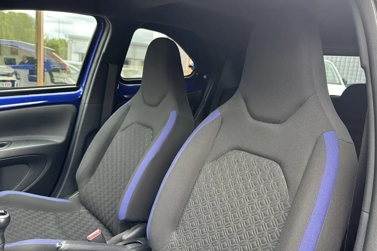 2022-toyota-aygo-x-10-vvt-i-edge-big-43