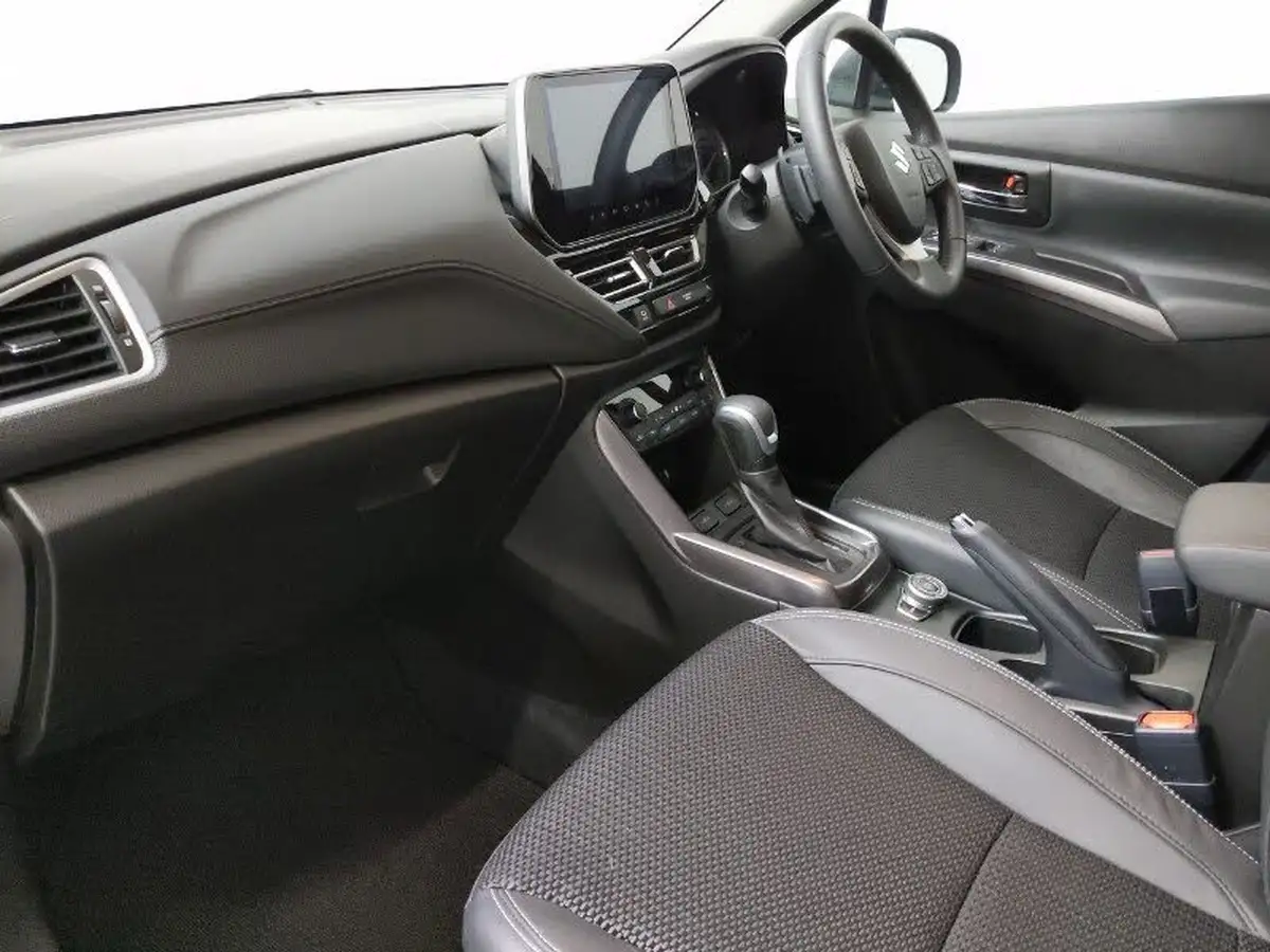 2023-suzuki-s-cross-15-ultra-allgrip-big-4