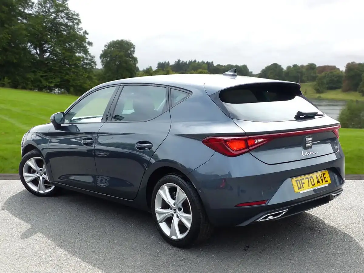 2020-seat-leon-15-tsi-evo-fr-130ps-hatchback-big-1