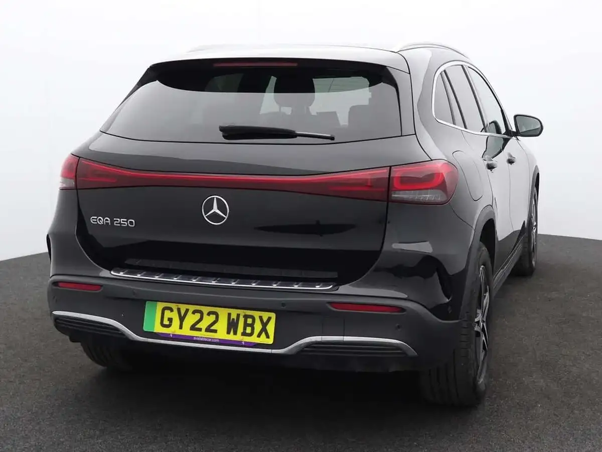 2022-mercedes-benz-eqa-e-eqa-250-amg-line-big-5