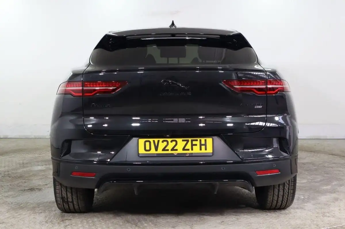 2022-jaguar-i-pace-ev400-hse-black-big-8