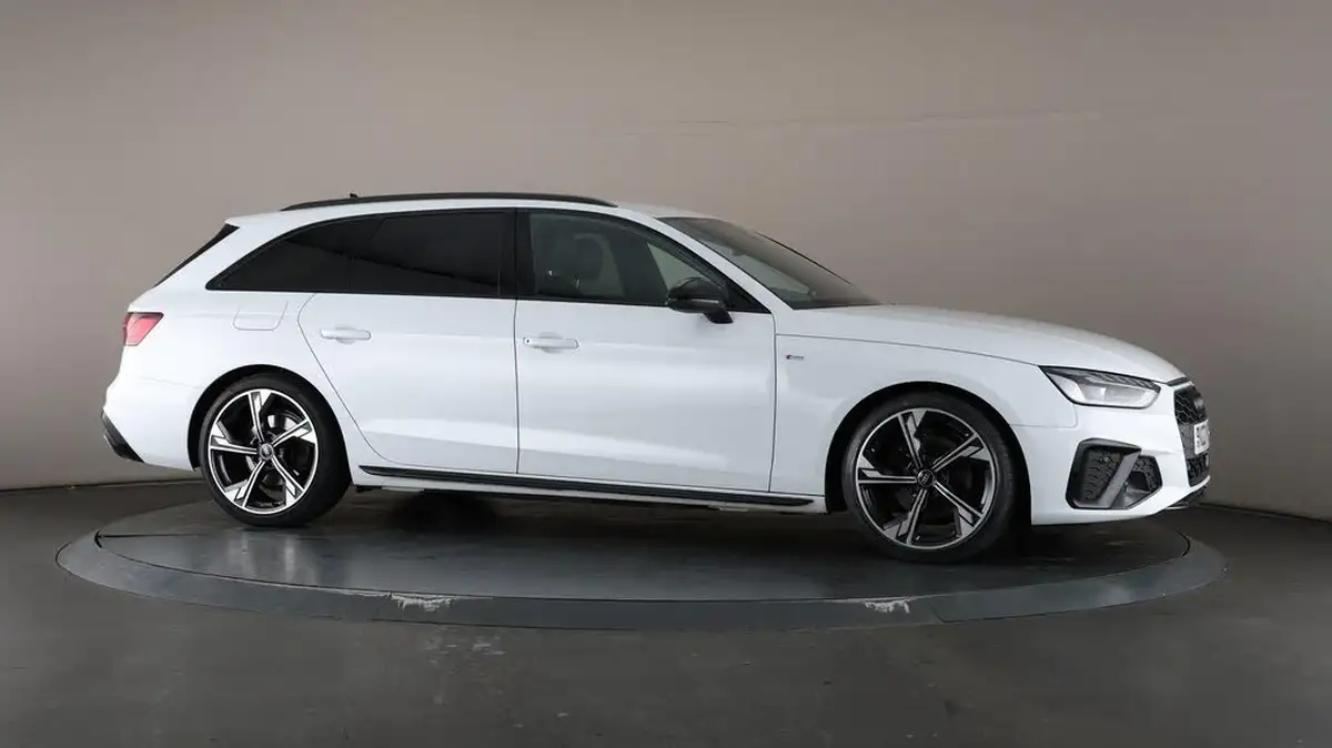 2022-audi-a4-avant-20-35-tfsi-black-edition-s-tronic-big-58