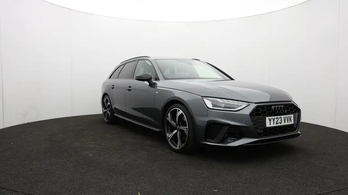 2023-audi-a4-avant-20-35-tdi-black-edition-big-45