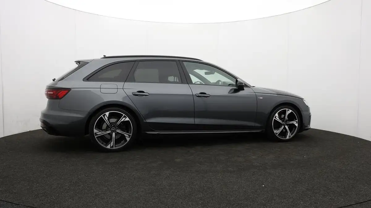 2023-audi-a4-avant-20-35-tdi-black-edition-big-21