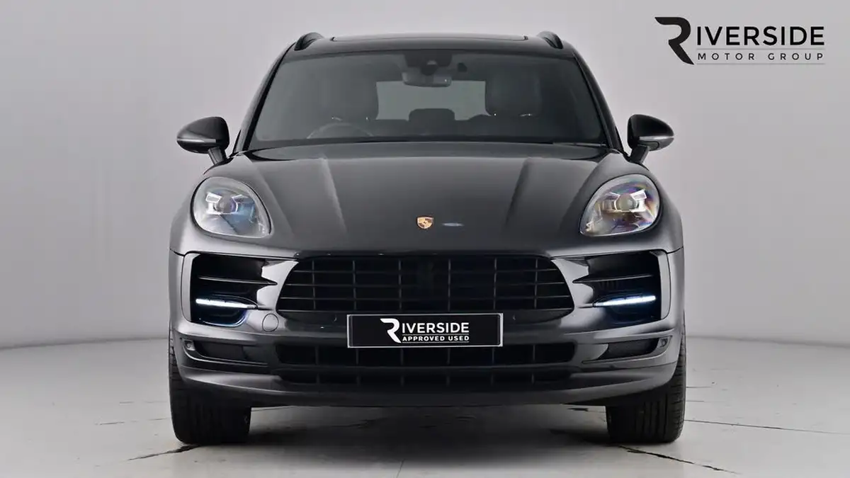 2020-porsche-macan-30-v6-s-big-3