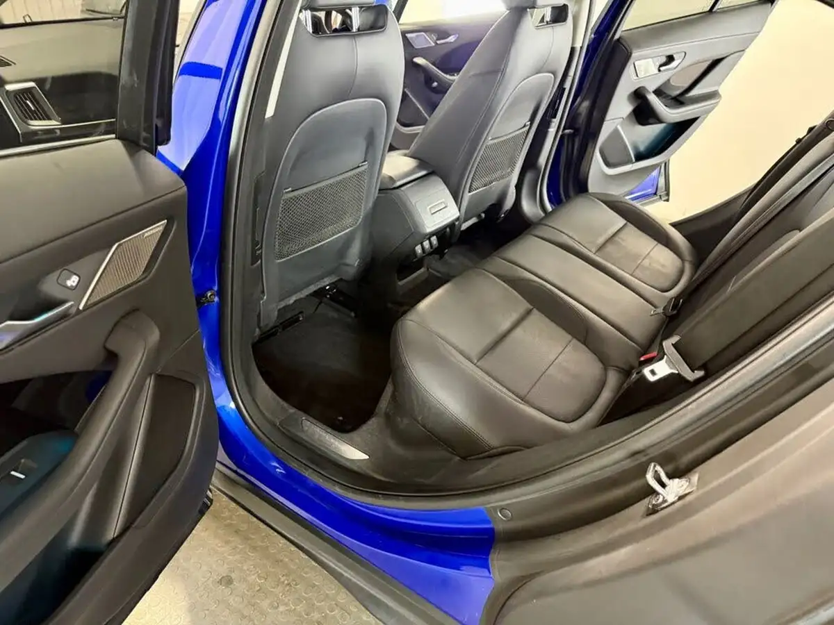 2019-jaguar-i-pace-ev400-s-big-27