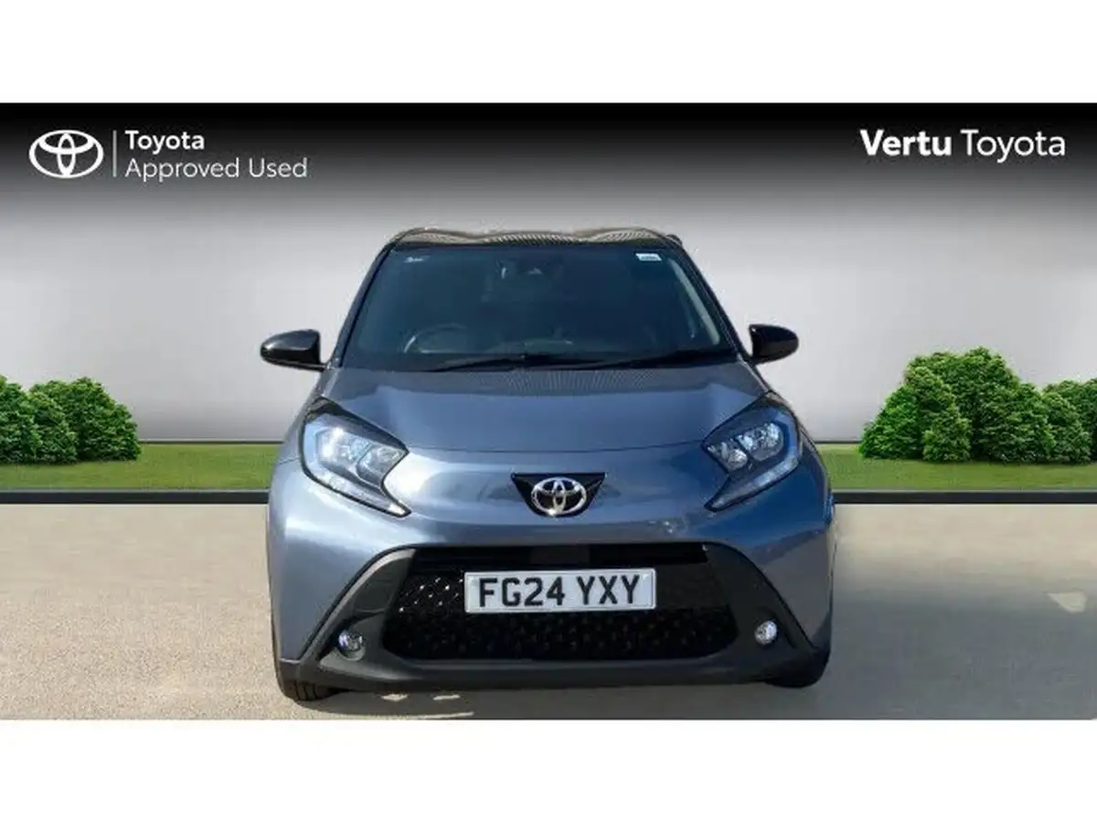 2024-toyota-aygo-x-10-vvt-i-edge-big-14