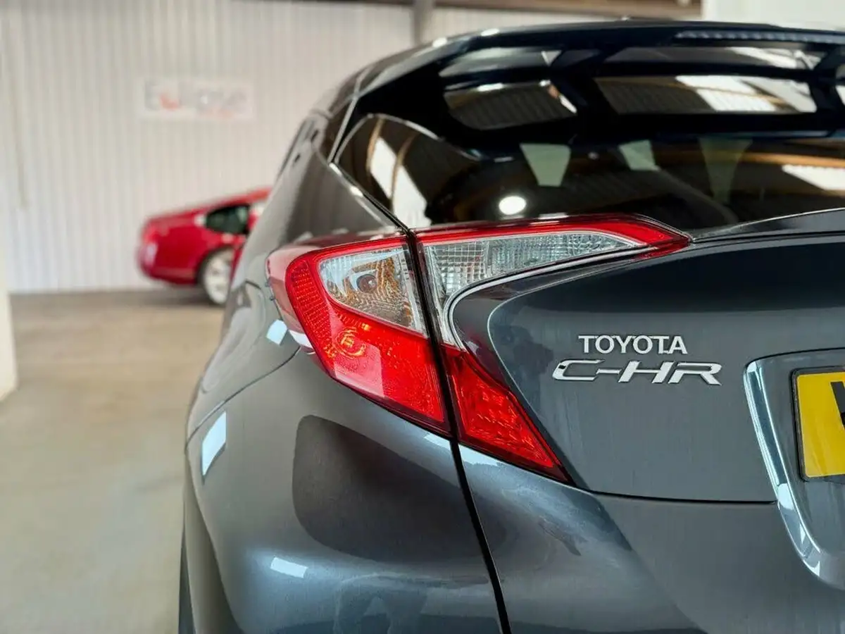 2017-toyota-c-hr-18-vvt-i-excel-big-31