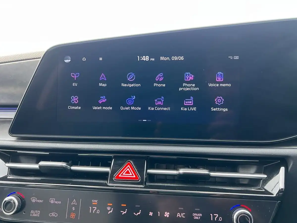 2025-kia-niro-ev-e-4-big-18