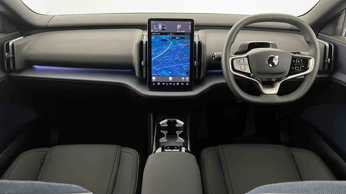 2024-volvo-ex30-e-single-motor-plus-big-9