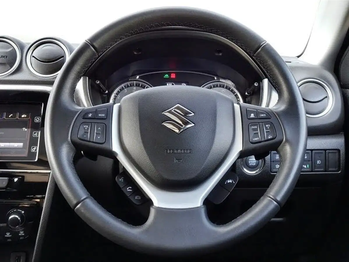 2023-suzuki-vitara-15-sz5-big-16