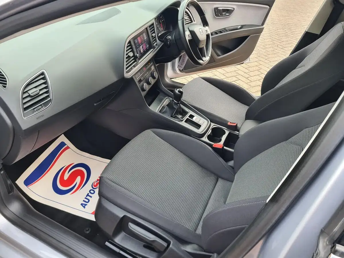2020-seat-leon-16tdi-se-estate-big-29