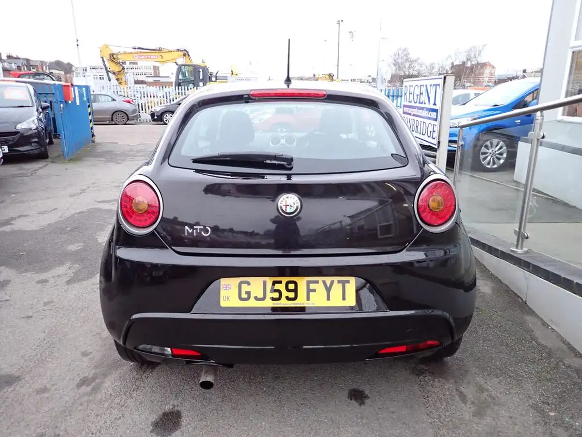 2009-alfa-romeo-mito-14-turismo-16v-big-6