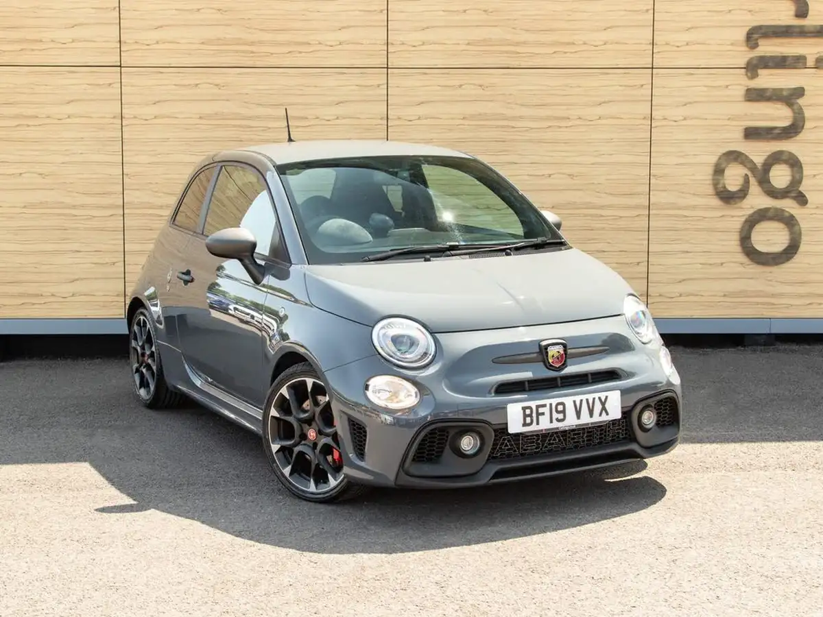 2019-abarth-595-14-tjet-competizione-big-0