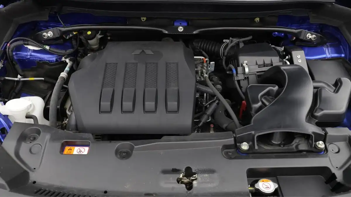 2019-mitsubishi-eclipse-cross-15-exceed-big-19